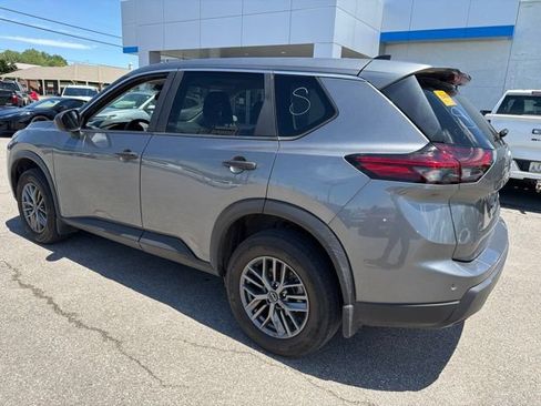 Used 2024 Nissan Rogue S AWD/4WD image 24