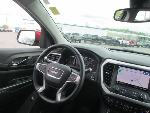 Used 2023 GMC Acadia SLT w/ Technology Package image 28
