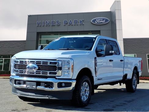 Used 2024 Ford F350 XLT w/ FX4 Off-Road Package image 3