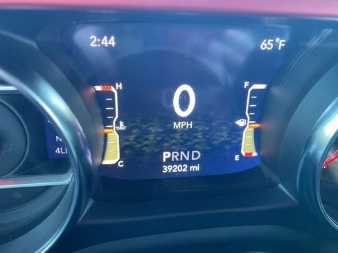 Used 2022 Jeep Wrangler Unlimited Rubicon w/ Xtreme Recon 35" Tire Package image 21