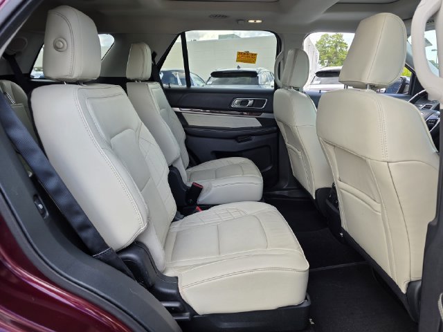 Used 2018 Ford Explorer Platinum AWD/4WD image 33