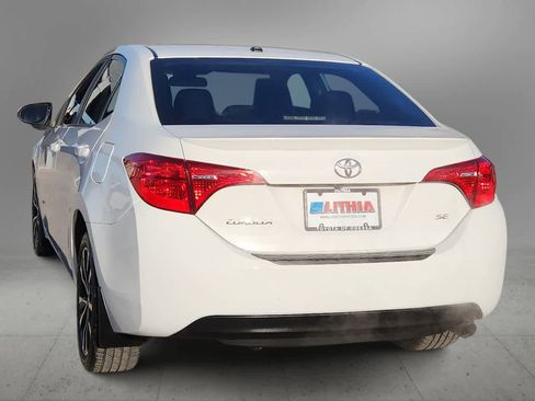 Used 2017 Toyota Corolla SE w/ SE Premium Package image 7