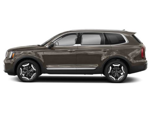 Used 2023 Kia Telluride S image 3