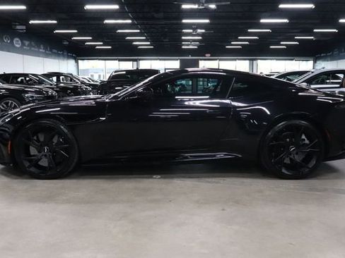 Used 2019 Aston Martin DBS Superleggera RWD image 2