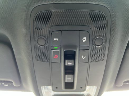 Used 2022 Audi Q3 2.0T Premium Plus w/ Premium Plus Package image 28