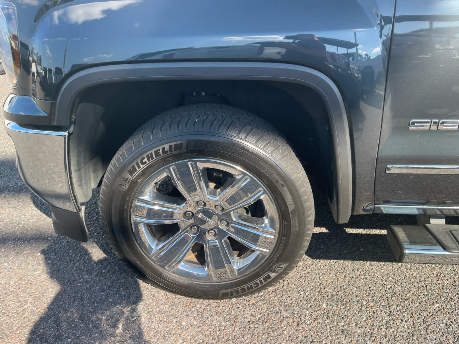 Used 2018 GMC Sierra 1500 SLT AWD/4WD image 9