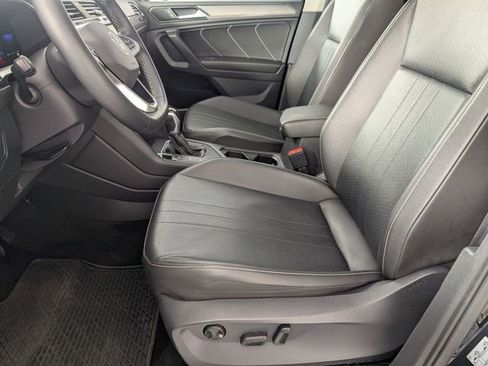 Used 2022 Volkswagen Tiguan SE FWD image 14