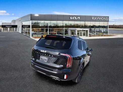 Certified 2024 Kia Telluride SX Prestige X-Line AWD/4WD image 3