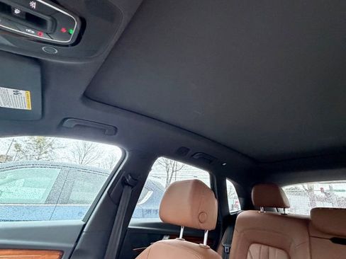 Used 2021 Audi Q5 2.0T Premium w/ Convenience Package image 14