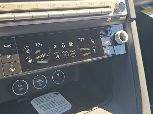 New 2026 Genesis G70 3.3T Prestige image 24