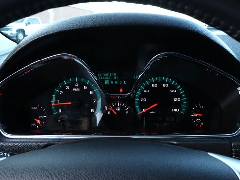 Used 2015 Chevrolet Traverse LT AWD/4WD image 16