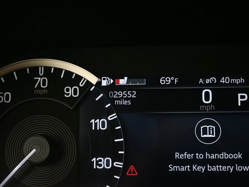 Used 2023 Land Rover Defender 110 X-Dynamic SE AWD/4WD image 11