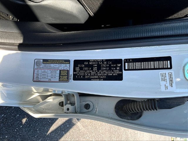 Certified 2024 Kia Forte LXS FWD image 19