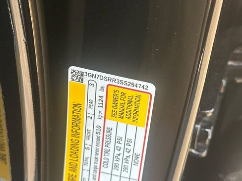 New 2025 Chevrolet Equinox EV RS image 29