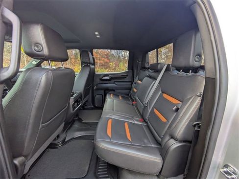Used 2022 GMC Sierra 1500 AT4 w/ Technology Package image 30