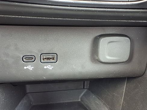 Used 2025 Buick Encore GX Preferred FWD image 10