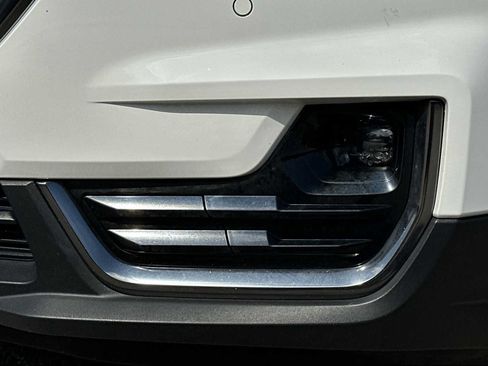 Certified 2024 GMC Terrain AT4 w/ Infotainment Package II AWD/4WD image 19