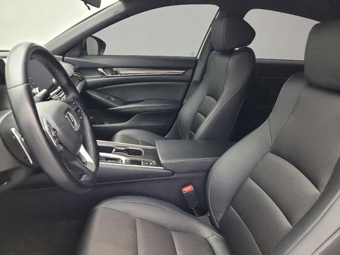 Used 2019 Honda Accord Sport image 17