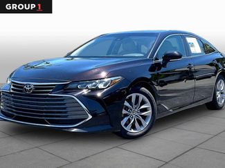 Used 2019 Toyota Avalon XLE w/ Moonroof Package FWD video 1
