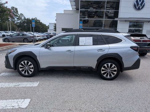 Used 2025 Subaru Outback Limited w/ Popular Package #2 AWD/4WD image 2