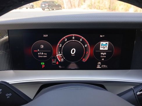 New 2026 Volkswagen Tiguan SE R-Line FWD image 15
