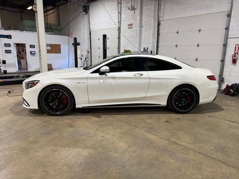 Used 2015 Mercedes-Benz S 63 AMG 4MATIC Coupe image 3