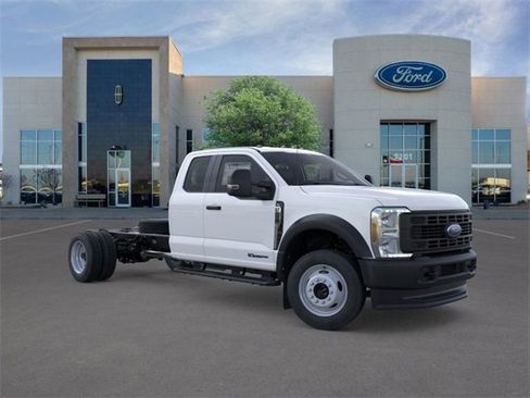 New 2026 Ford F550 4x4 Supercab Super Duty image 7
