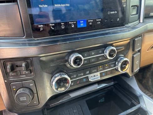 Used 2024 Ford F350 Lariat AWD/4WD image 26