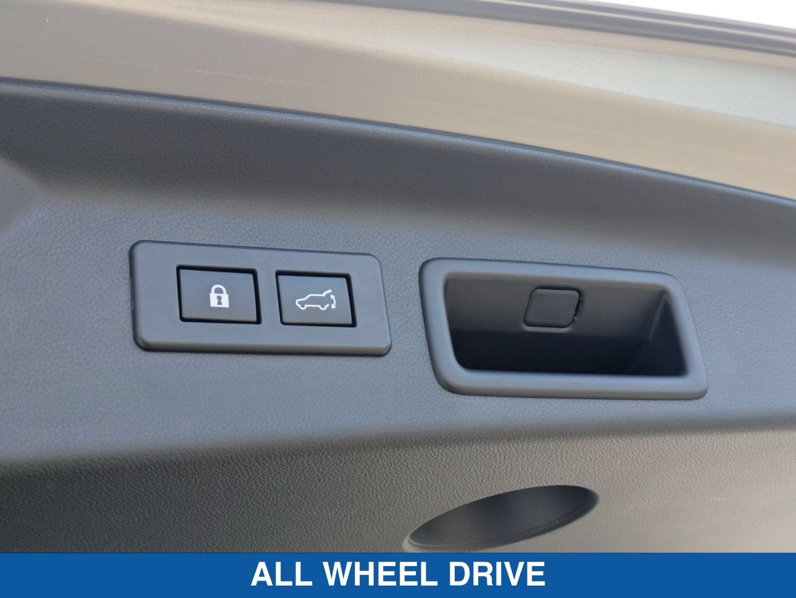 Certified 2025 Subaru Forester Premium AWD/4WD image 34