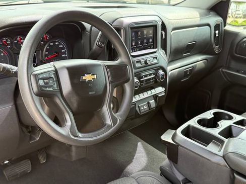 Used 2023 Chevrolet Silverado 1500 Custom RWD image 9