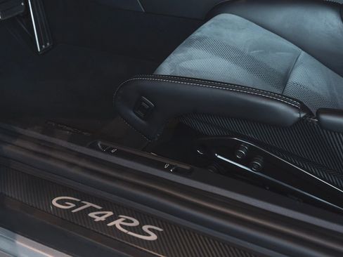 Used 2024 Porsche 718 Cayman GT4 RS image 25