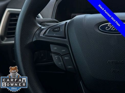 Used 2022 Ford Edge SE w/ Black Appearance Package image 16