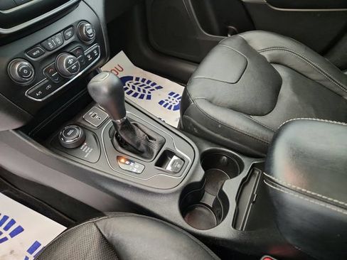 Used 2021 Jeep Cherokee Latitude Lux 80th Anniv w/ Quick Order Package 26U 80TH AWD/4WD image 17