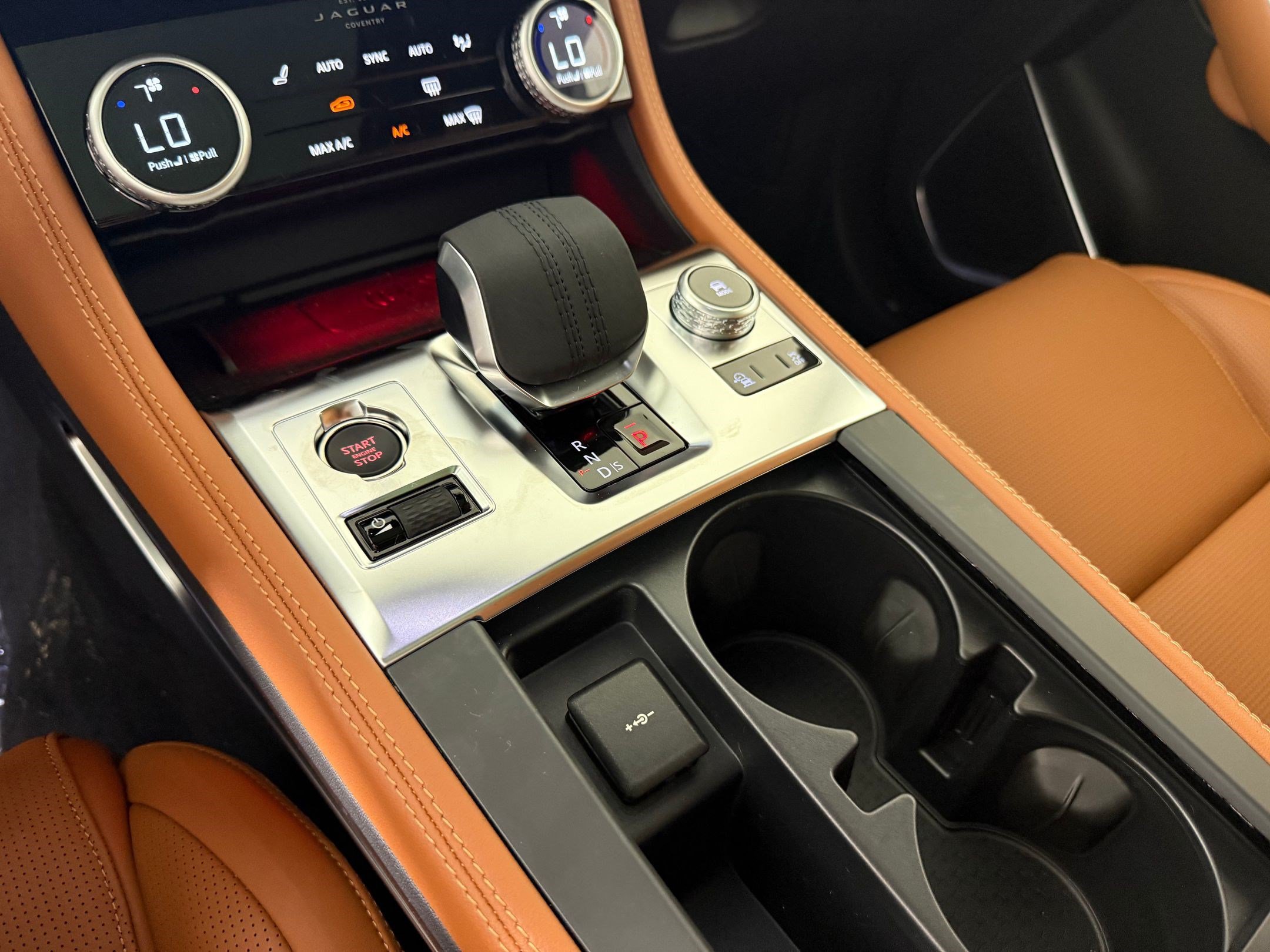 New 2026 Jaguar F-PACE R-Dynamic S AWD/4WD image 16