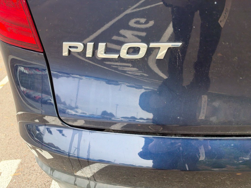 Used 2016 Honda Pilot Touring image 8