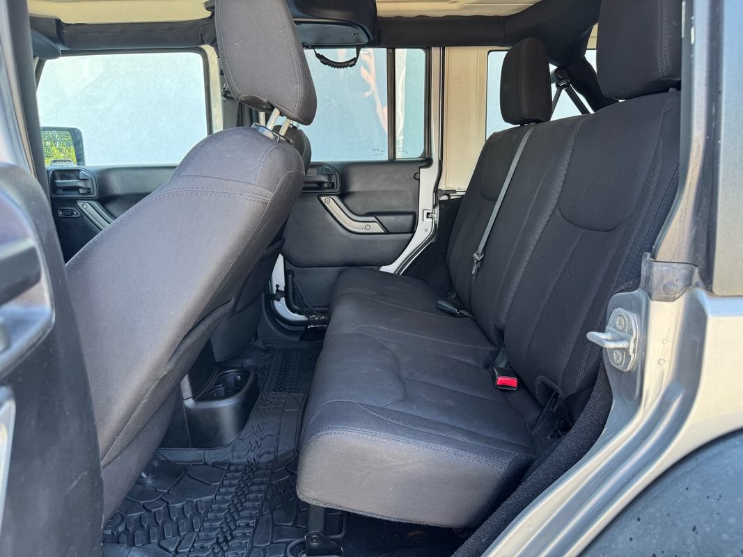Used 2015 Jeep Wrangler Unlimited Sport w/ Quick Order Package 24S AWD/4WD image 18