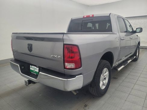 Used 2020 RAM 1500 Classic SLT w/ Luxury Group image 9