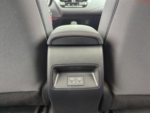Used 2023 Toyota Corolla LE image 21