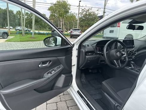 Used 2024 Nissan Sentra SV FWD image 22