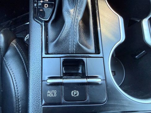 Used 2022 Kia K5 GT-Line AWD/4WD image 42