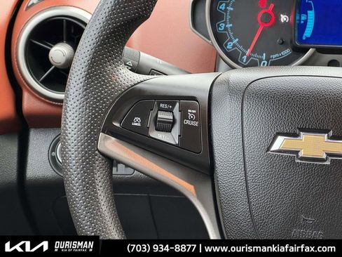 Used 2015 Chevrolet Sonic LT image 19