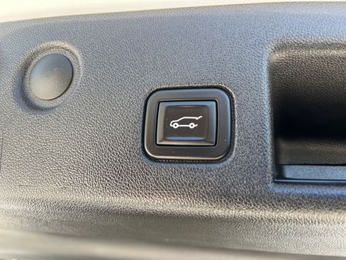 Used 2023 Chevrolet Equinox LT AWD/4WD image 20