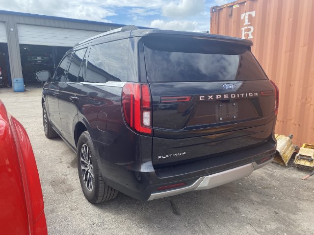 Used 2025 Ford Expedition Platinum AWD/4WD image 5