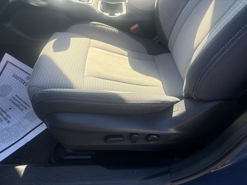Used 2023 Subaru Outback Premium AWD/4WD image 17