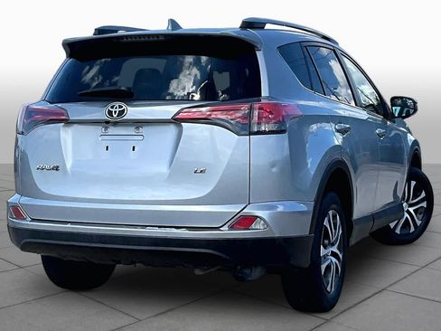 Used 2017 Toyota RAV4 LE FWD image 13