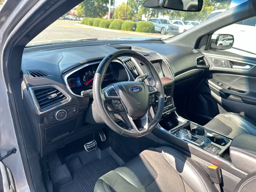 Used 2020 Ford Edge ST w/ Equipment Group 401A AWD/4WD image 10