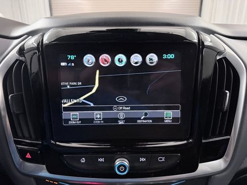 Used 2019 Chevrolet Traverse Premier w/ Driver Confidence II Package FWD image 19