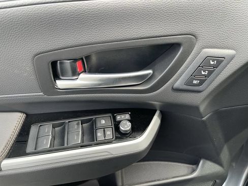 New 2026 Toyota Sienna Platinum AWD/4WD image 12