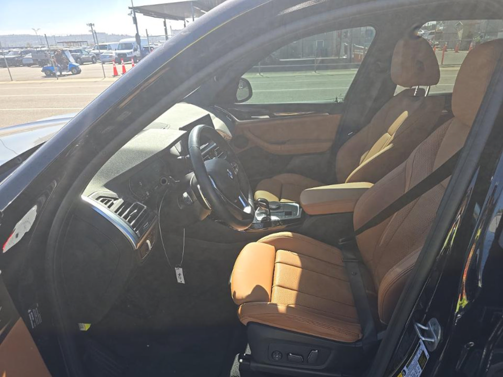 Used 2024 BMW X3 sDrive30i w/ Convenience Package RWD image 4