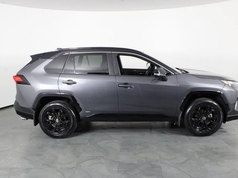 Used 2024 Toyota RAV4 XSE AWD/4WD image 11